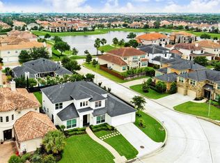 1823 Jade Hollow Ln, Houston, TX 77077