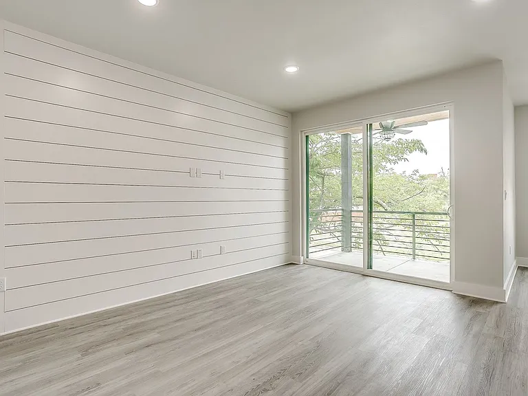 2716 Forest Park Blvd — Photo 24