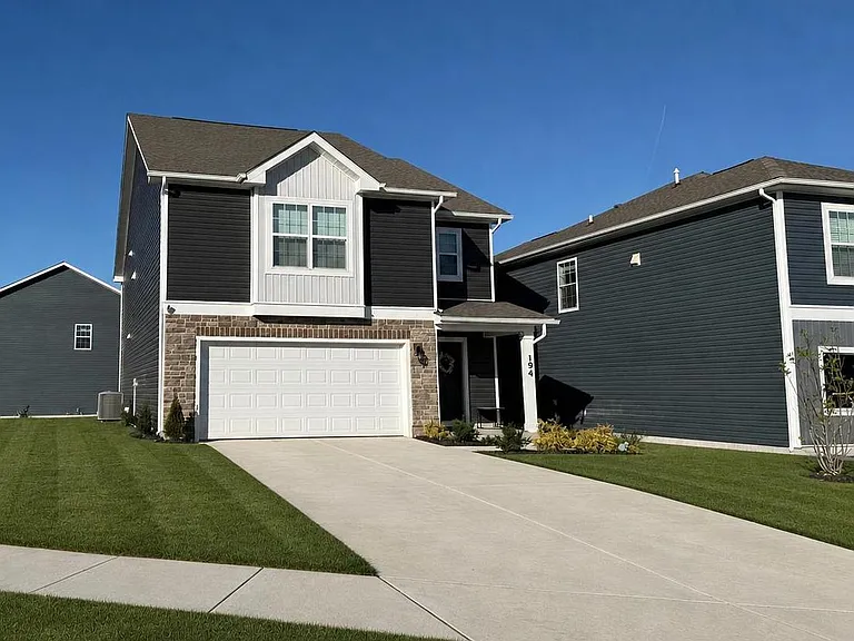 194 Hamstead Dr — Photo 1