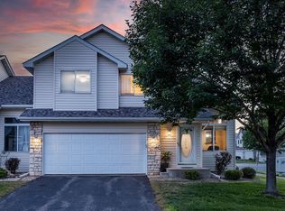 1656 Wexford Ln, Shakopee, MN 55379