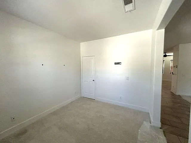 1043 Saltbush Ln — Photo 5