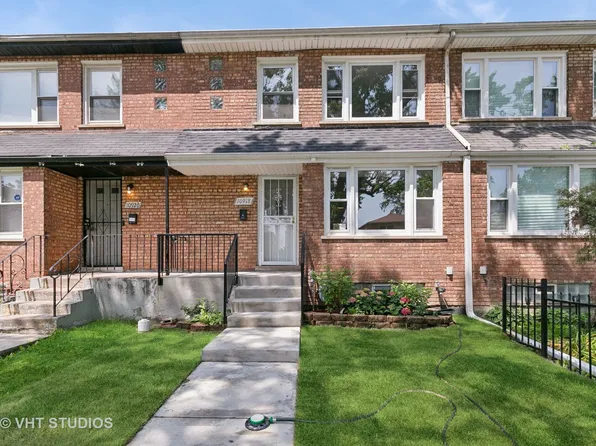 10918 S Eberhart Ave, Chicago, IL 60628