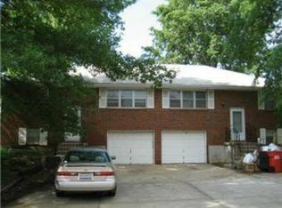 1203 SW Sunset St, Blue Springs, MO 64015