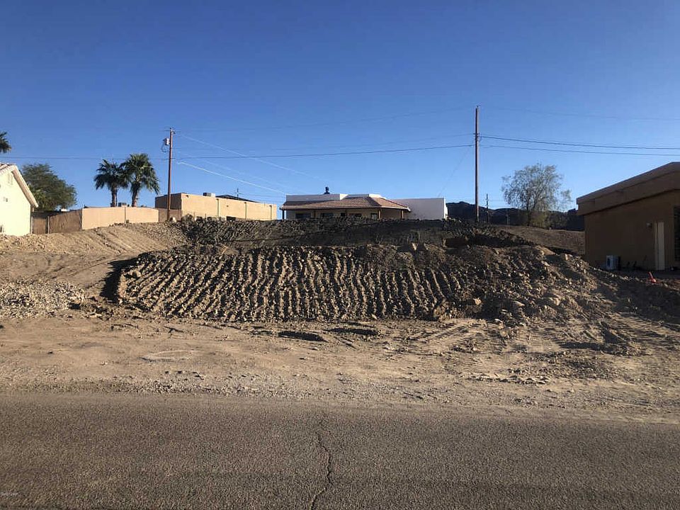 2nd image of 3140 Oro Grande Blvd
