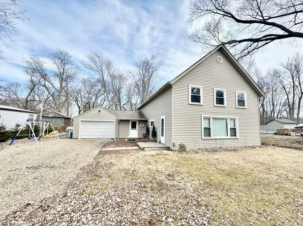 6637 Ottawa Ave, Oak Harbor, OH 43449