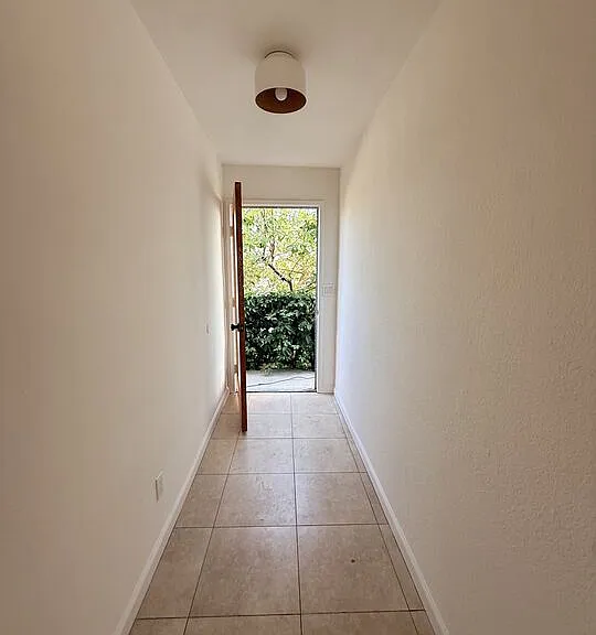 1031 Coronado Ter — Photo 26