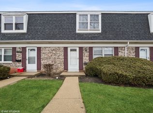 1547 McKool Ave, Streamwood, IL 60107