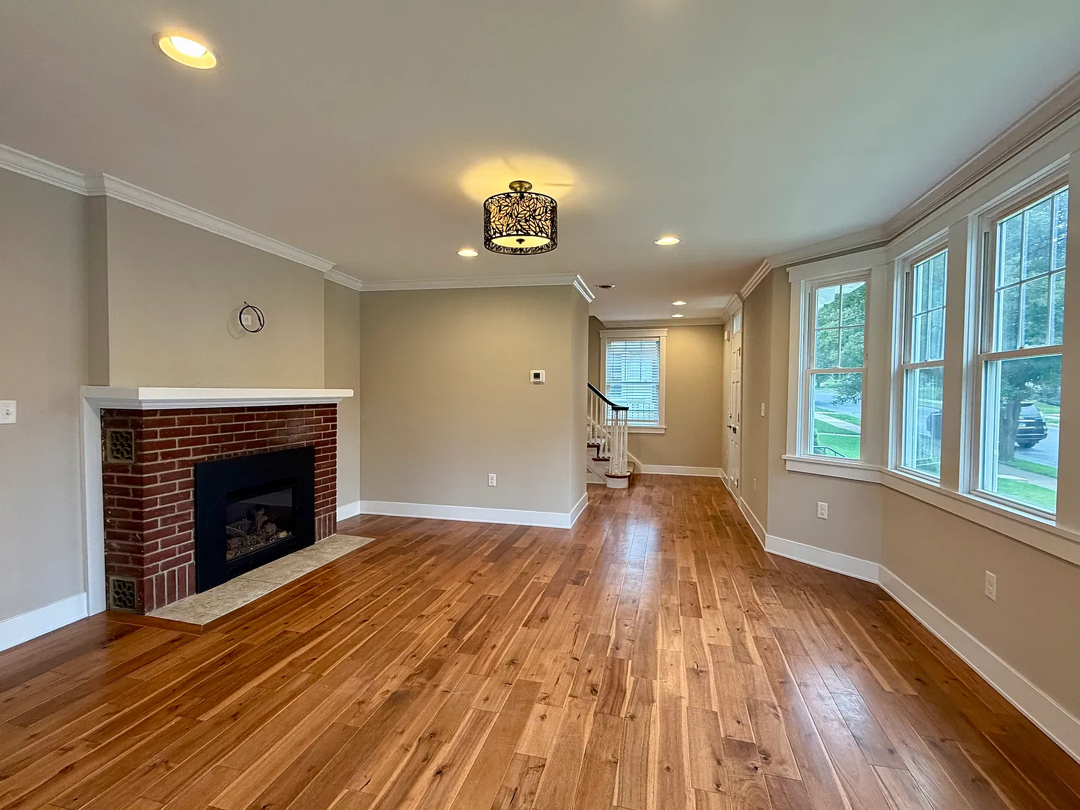 4 bed, 2.5 bath, 2088 sqft, $2,850 — Photo 4
