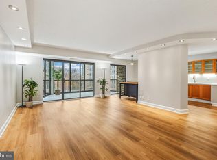 5904 Mount Eagle Dr APT 601, Alexandria, VA