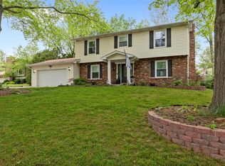 3 Paris Pl, Lake Saint Louis, MO 63367