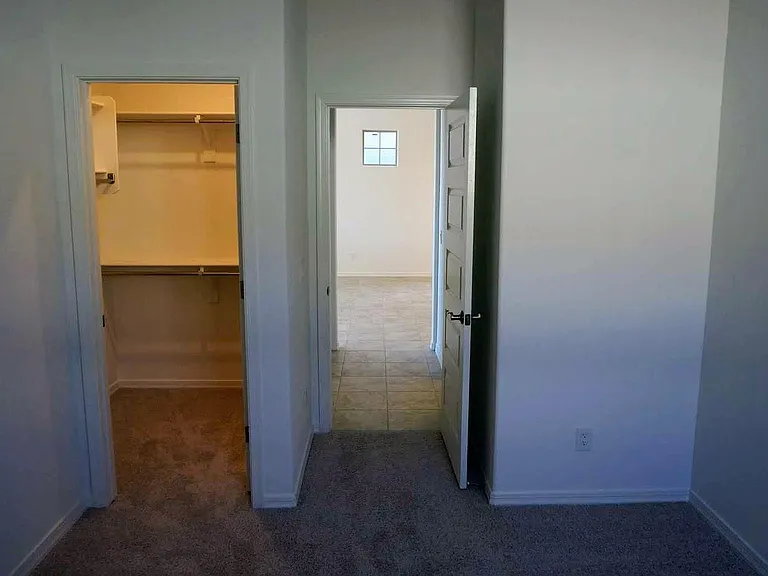 31917 N 124th Dr — Photo 13