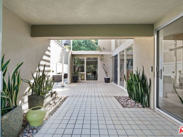 (undisclosed Address), Long Beach, CA 90807