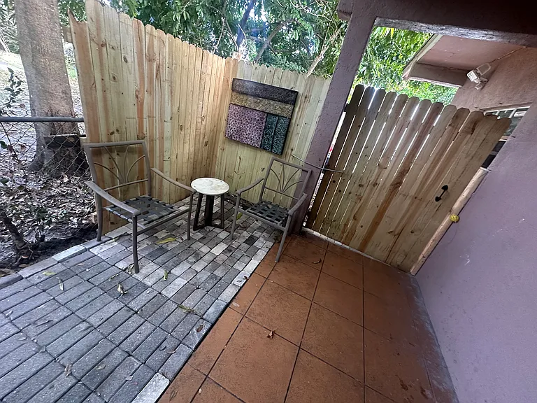 20911 NE 12th Ave — Photo 10