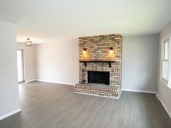 2nd image of 614 Carroll Pkwy