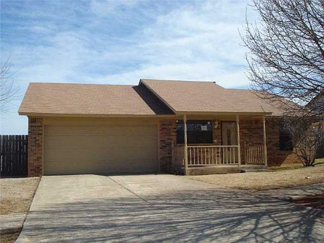 1st image of 716 N Ramblin Oaks Dr