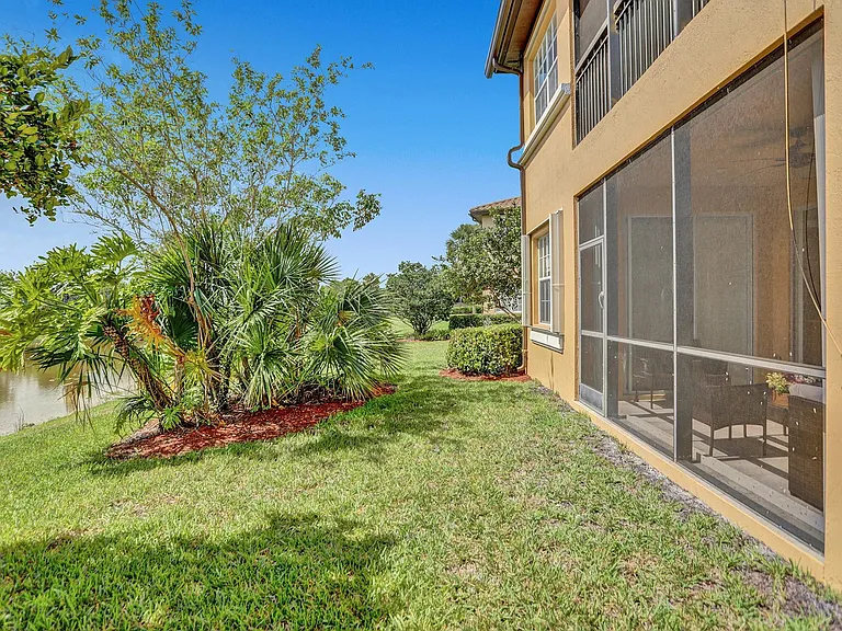 8246 NW 127th Ln #29-C — Photo 36