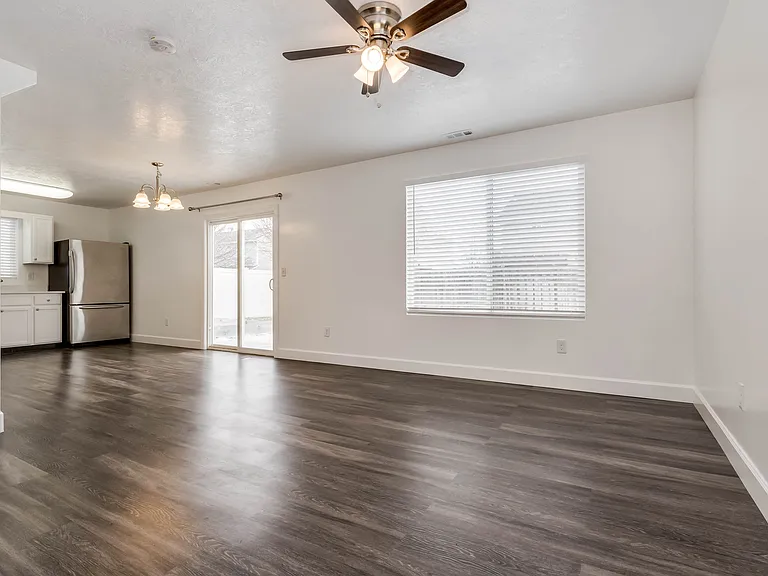 33 N Cameron St — Photo 8