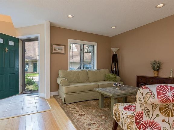 5th image of 1 Oceanwood Drive #1