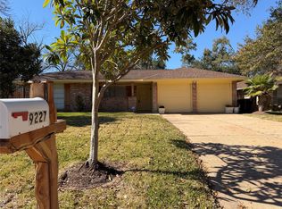 9227 Vanwood St, Houston, TX 77040