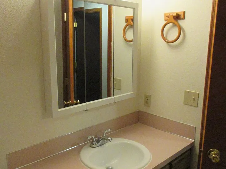5123 Vale Ct SE — Photo 16