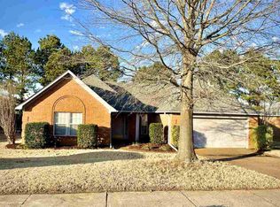 1564 Wolf Ridge Dr, Collierville, TN 38017