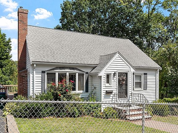 5th image of 31 Spring View Dr