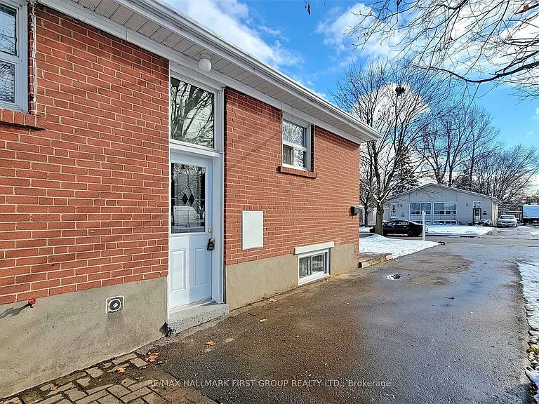 62 Ambassador St #BASEMENT — Photo 2