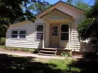 1003 S Walnut St, Georgetown, TX 78626