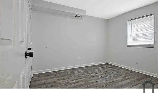 882 Fox St NW — Photo 4