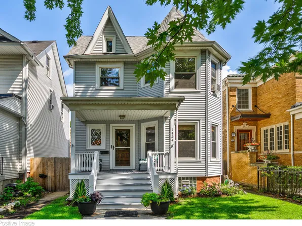 1424 W Hood Ave, Chicago, IL 60660