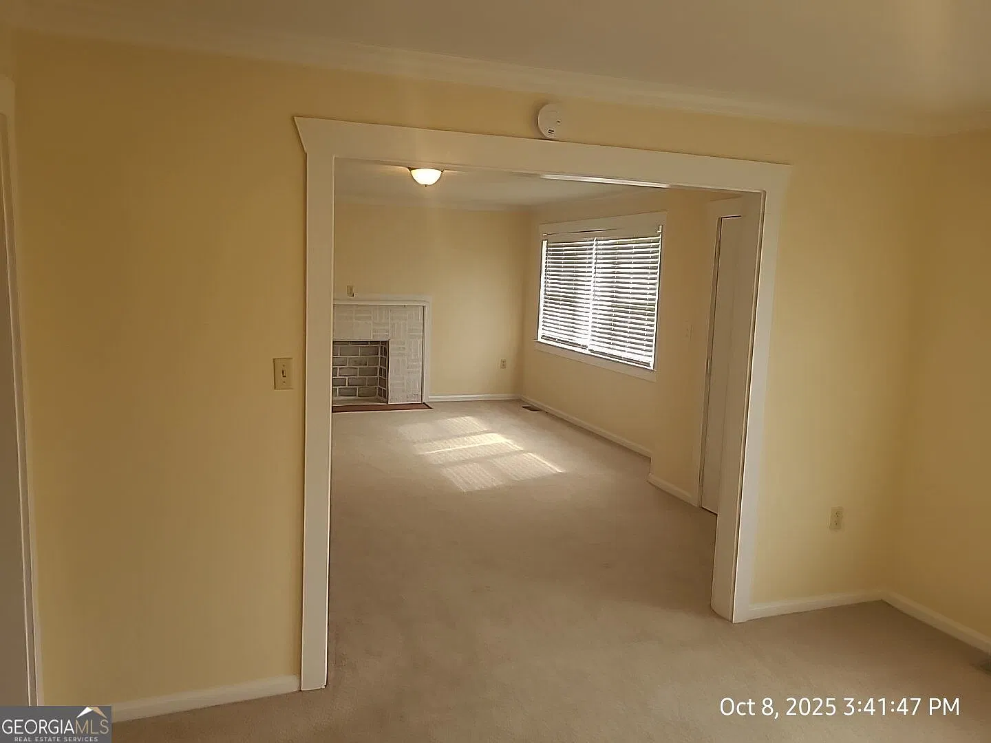 3 bed, 2.0 bath, $1,300 — Photo 2