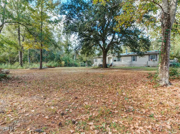 7141 Road 406, Kiln, MS 39556