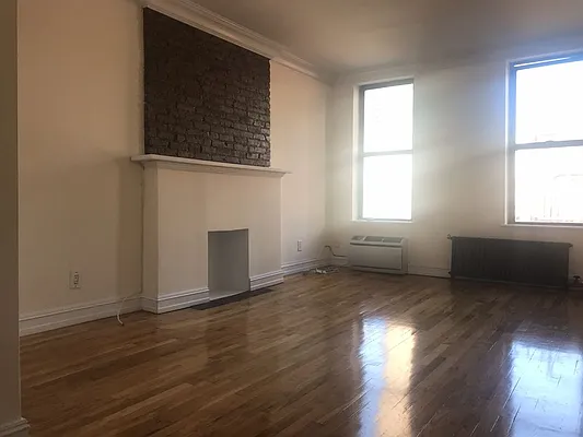 Rented by Urban Real Estate Inc | media 10