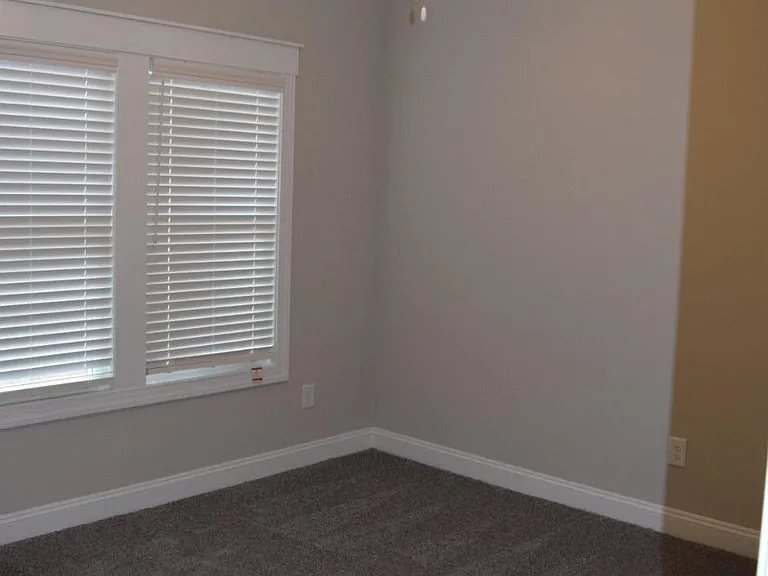 829 Blue Bird Dr — Photo 8