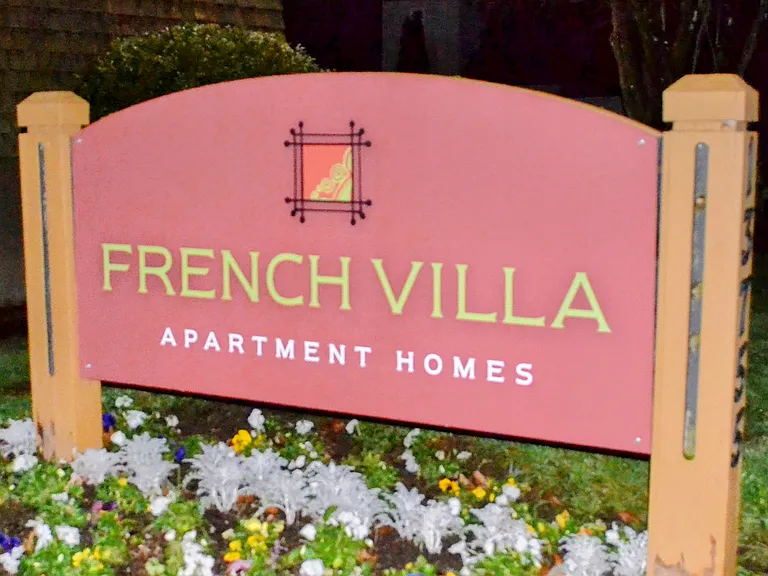 French Villa — Photo 7