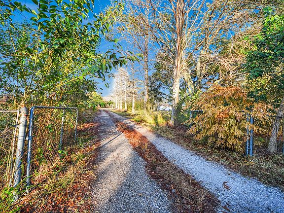 5th image of 12910 Woody Rd #107