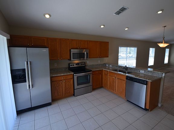 5th image of 6804 Aramon Ct