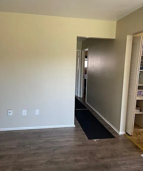 7350 Woodview St — Photo 44