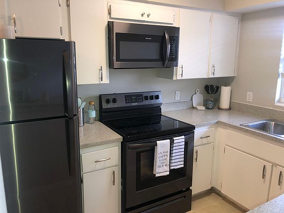 2nd image of 900 E Airport Blvd #6f7f4e288