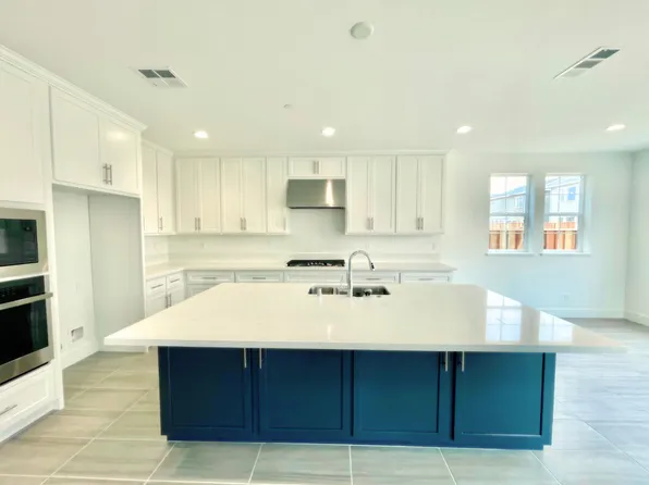 2750 Moonshell Ln, Marina, CA 93933