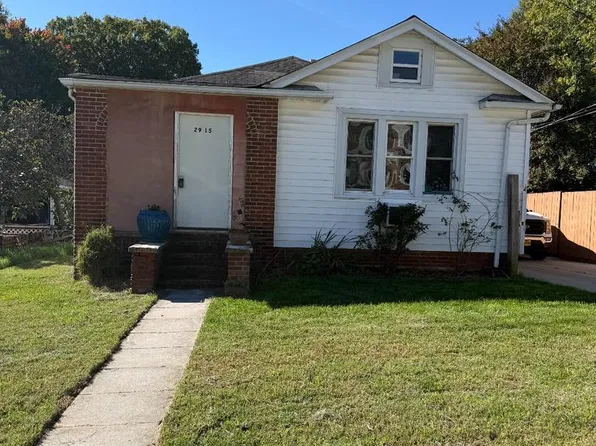 2915 E Side Dr, Alexandria, VA 22306
