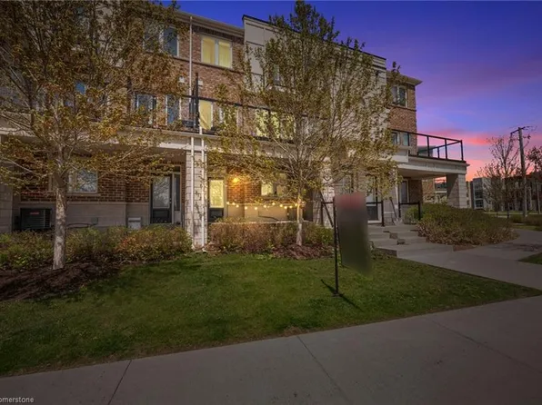 82 Daylily Ln E, Kitchener, ON N2R 0L7