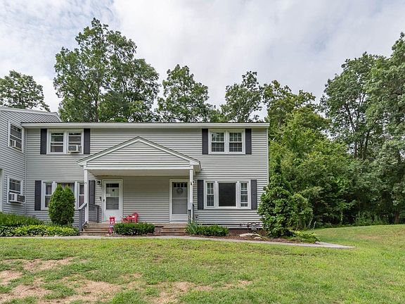 3rd image of 16 Holly Lane