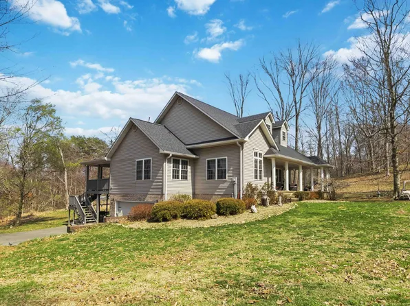 398 Carriage Ln, Jamestown, KY 42629