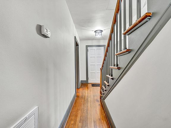5th image of 539 Westview Ave