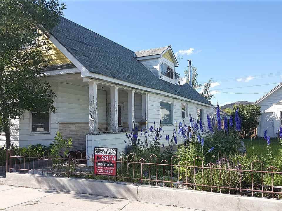 1st image of 612 E 4th St