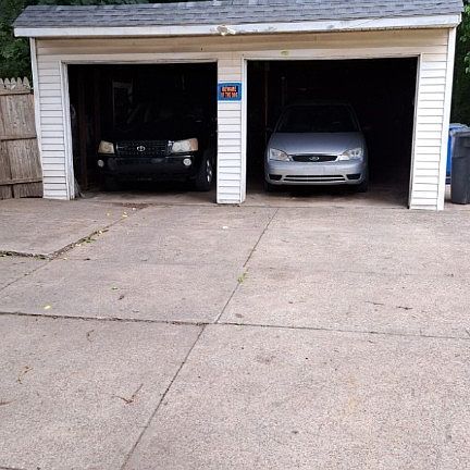 3rd image of 2975 E 67th St