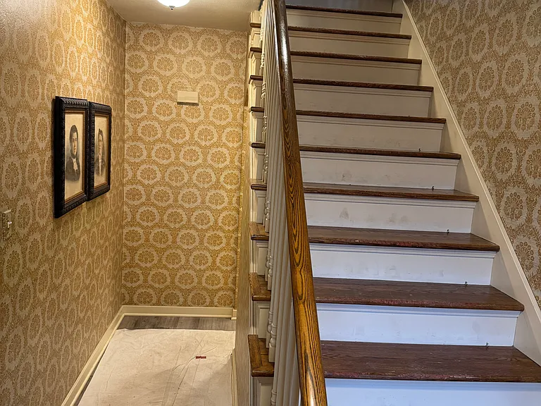 1205 N Appleton St — Photo 8