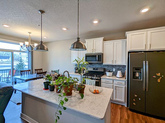 PXL_20221201_210101160_2_12052022