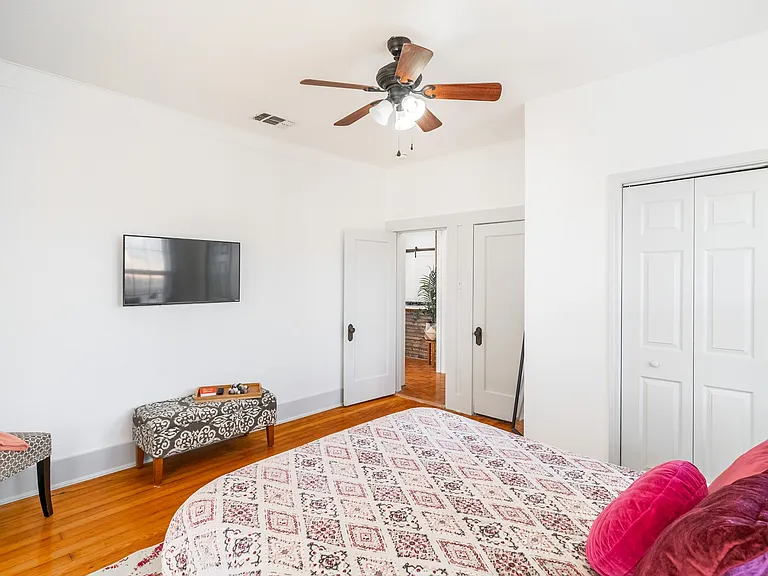 475 E French Pl — Photo 16